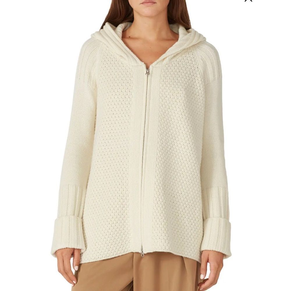 Victor Alfaro Collective
Oversized Zip-Up Sweater on Size XL